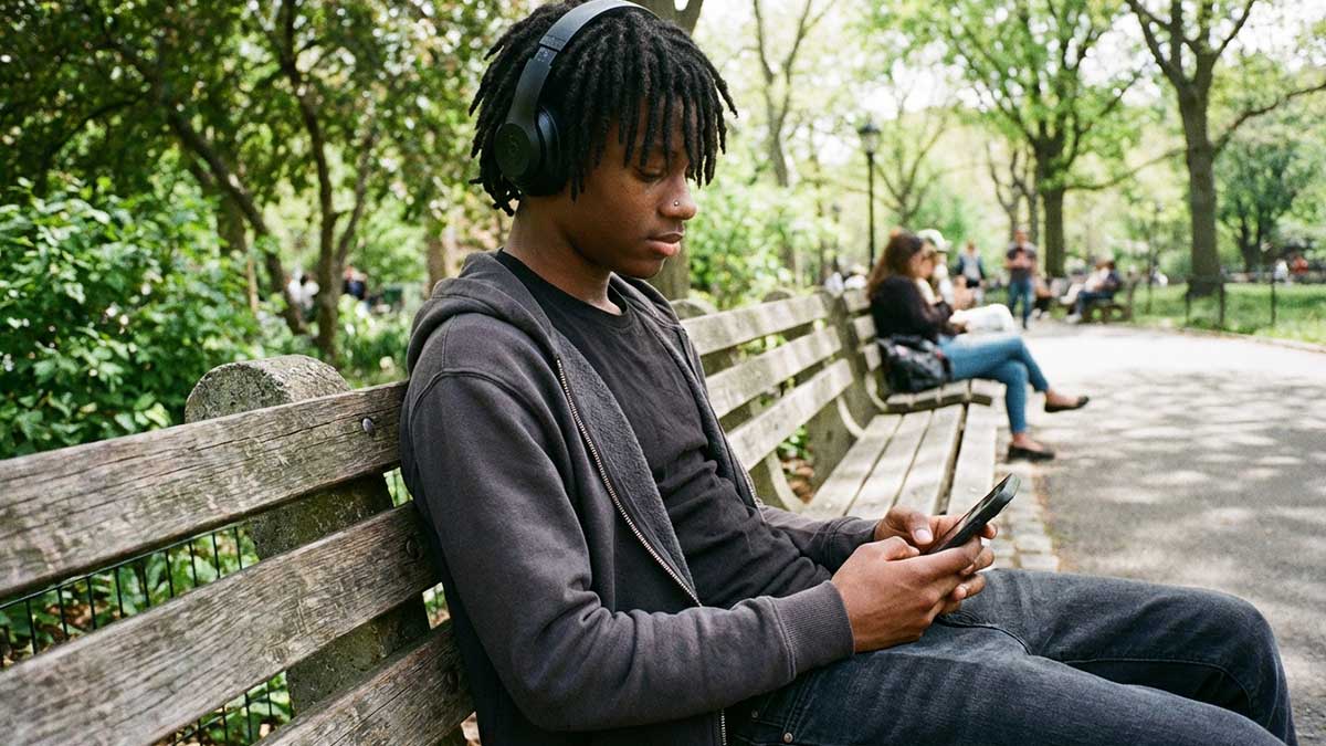 Candid photo of K Oren