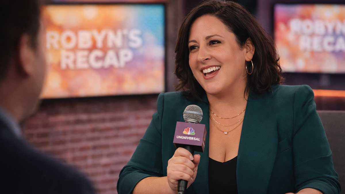 Robyn Schall appearing as a digital correspondent on The Kelly Clarkson Show